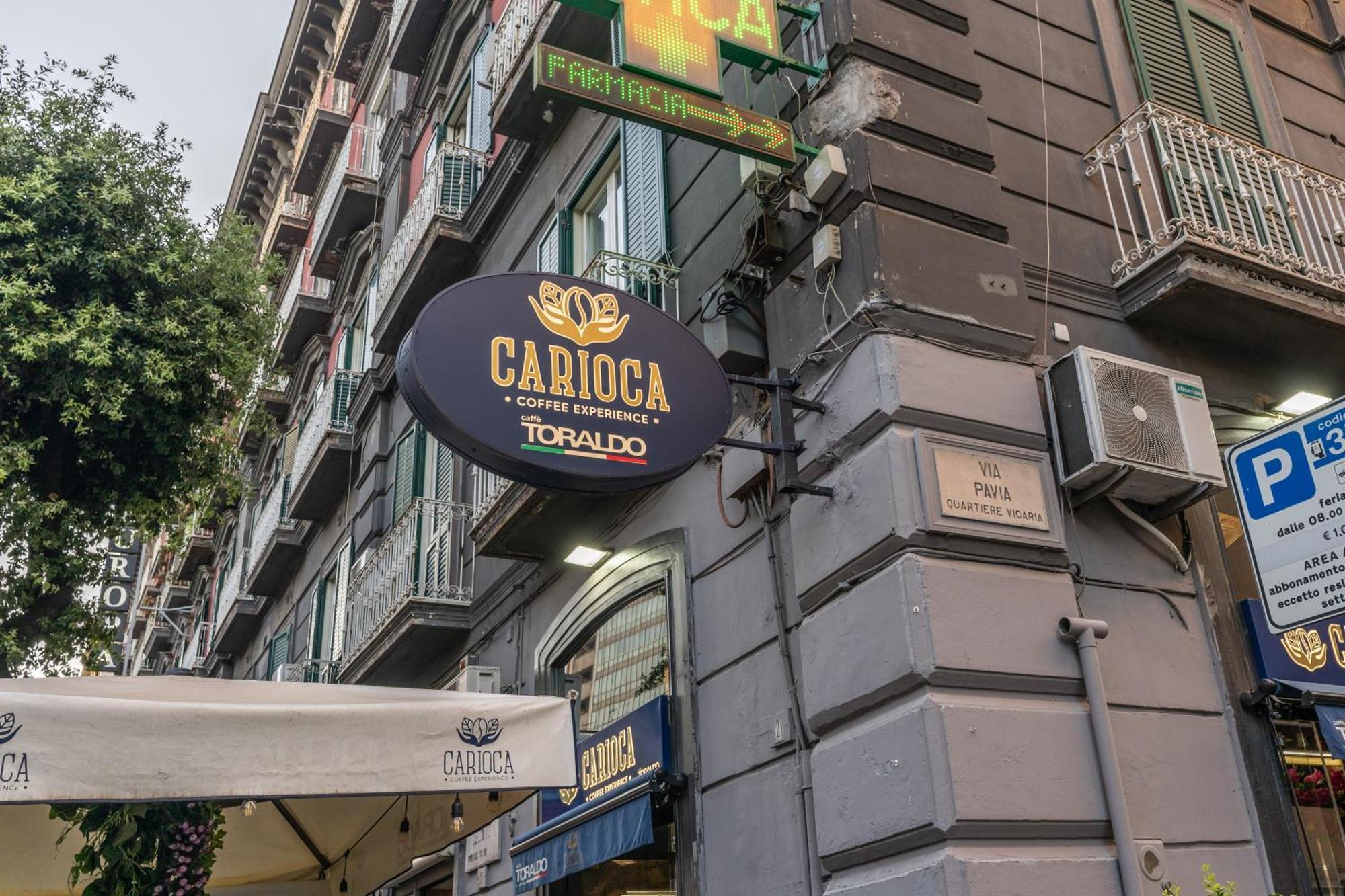 Camera e Caffé DeLuxe Napoli Esterno foto